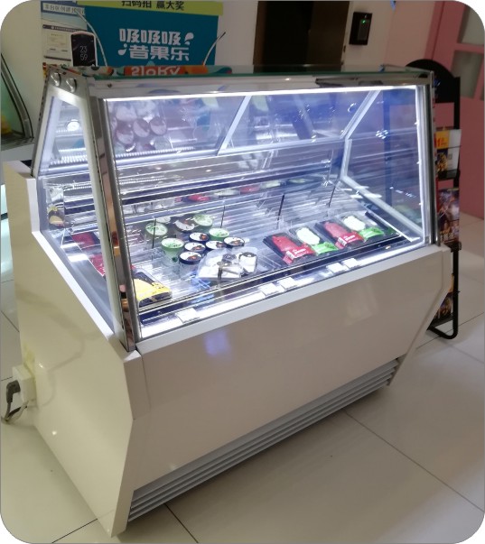直角冰淇淋柜